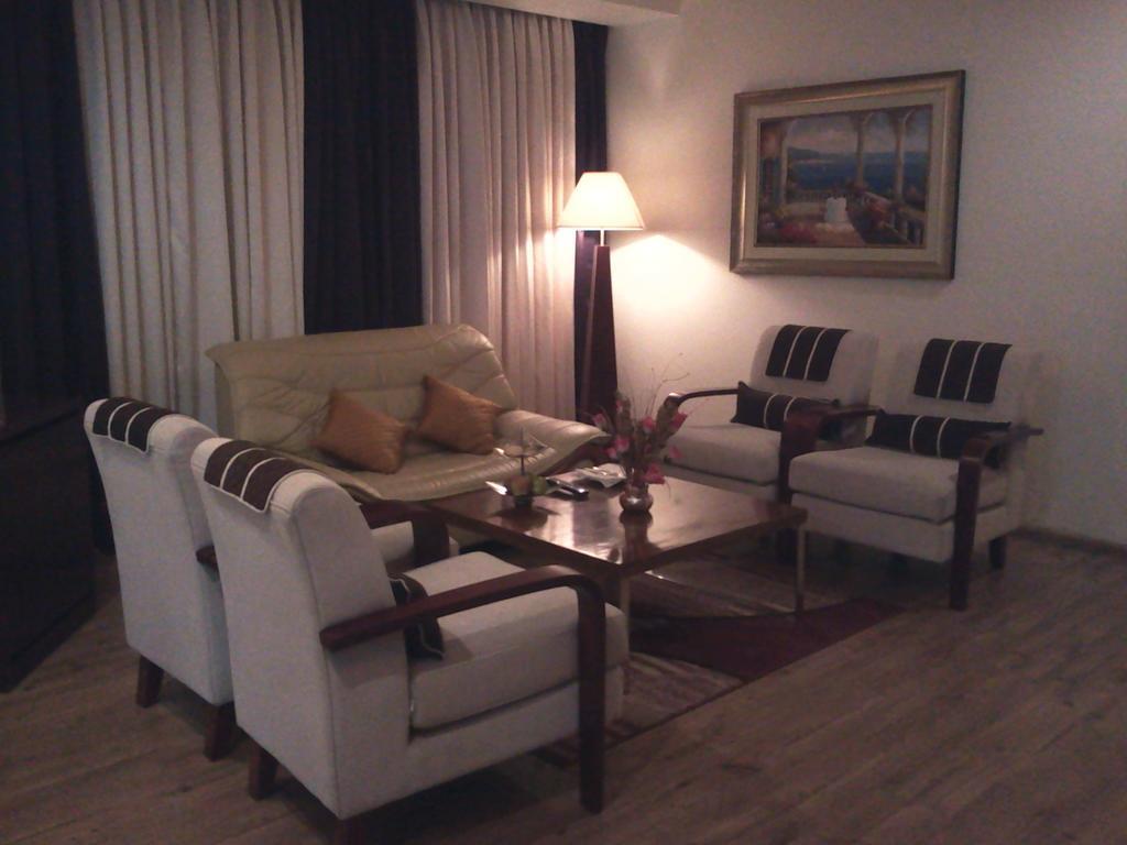 Green Earth Gurgaon Room photo